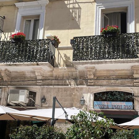 Palazzo Le Travi Hotell Bari Eksteriør bilde