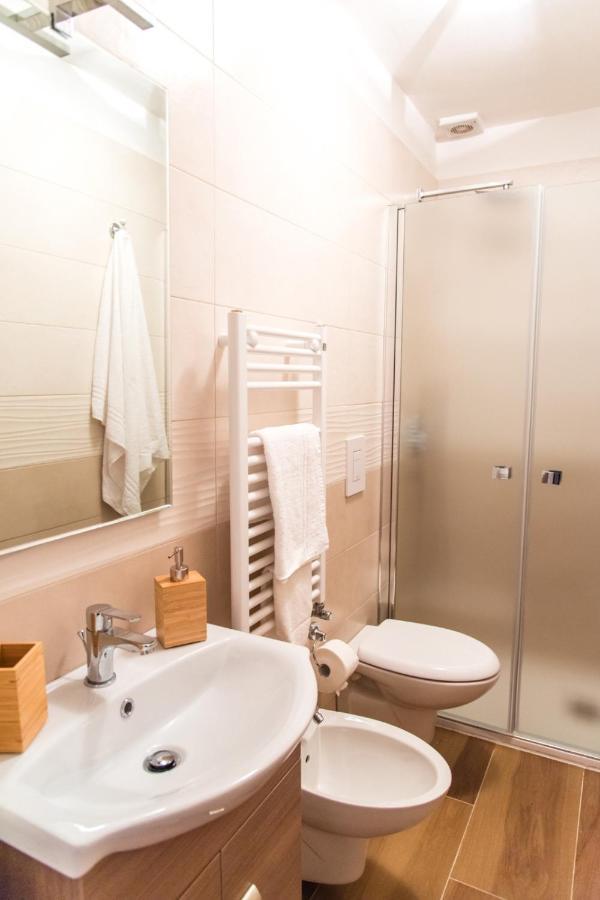 Palazzo Le Travi Hotell Bari Eksteriør bilde